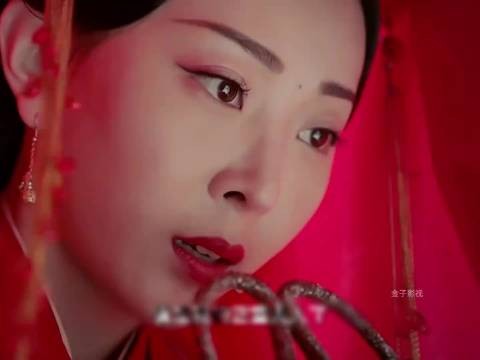 女人因遭丈夫嫌弃选择跳崖自尽，割皮换脸后她化名莫愁来到丈夫身