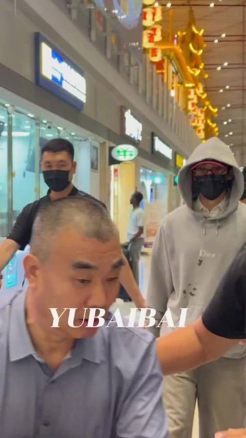 于适出发美国拍戏 潮男太帅啦 开启异国恋啦 国外一切顺利