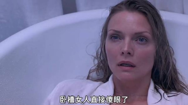 男人将瘫痪的妻子放进浴缸,没想到妻子因为求生欲太强,逃过一劫!