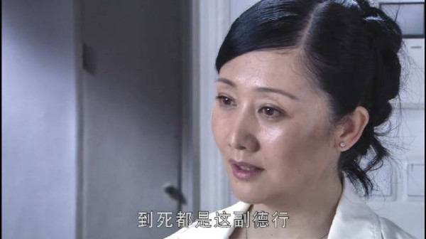 这个妈妈看着对他挺好的，其实控制欲太强了