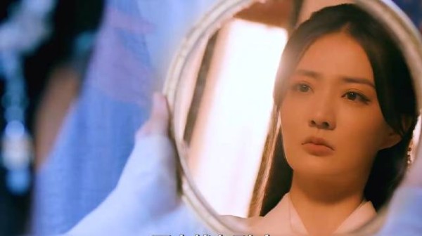 女孩重生的第一件事，就是找背叛自己的亲人
