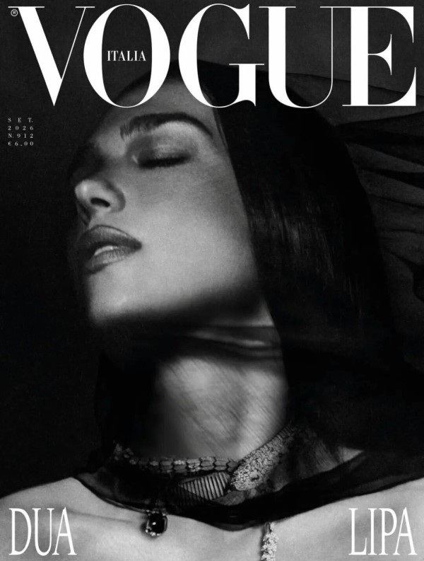 历史第三位集齐四大《VOGUE》的女星是她！