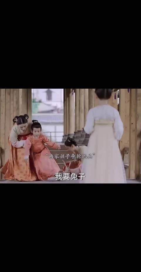 东拼西凑拾掇了一番，又因配音不甚理想，便请君恒亲自重录了全部人声