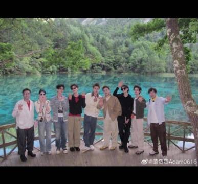 现发团全员戴眼镜不告诉黄景瑜，范丞丞给p墨镜太仁义了