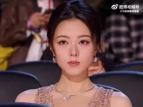 好可怕的打光,第一次这么直观女明星有多抗镜头