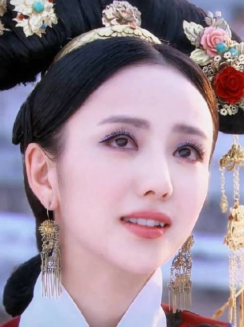 故事停驻于雍正四年，而年贵妃的生命却终结于雍正三年