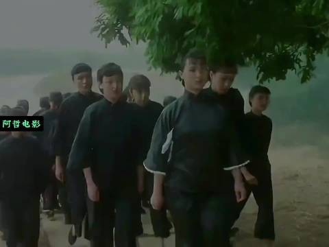 尚小姐率众姐妹剪刀对峙，以性命相逼夺回自由尊严