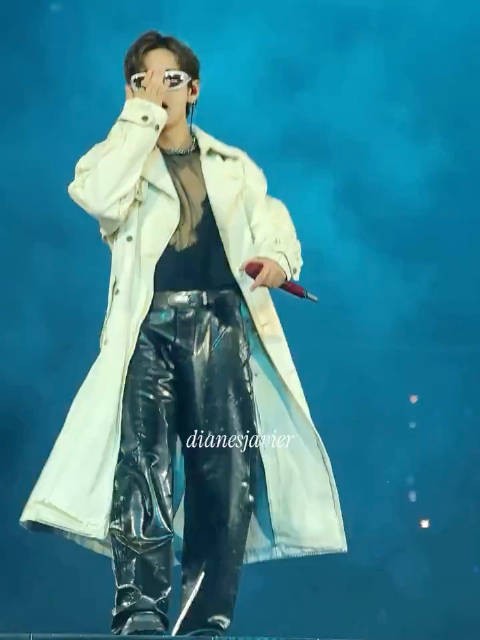 金泰亨kpop永一 260828 | BTS芝加哥演唱会Day1 里面好像是透视
