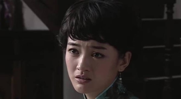 景甜：姓孙的一进我被窝我就恶心想吐…