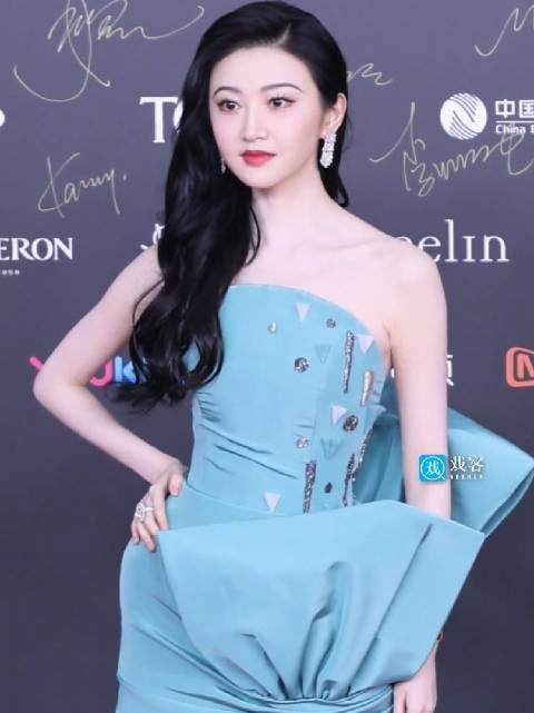 景甜在娱乐圈就是顶美，景甜可以买一根香蕉还给孙宇晨