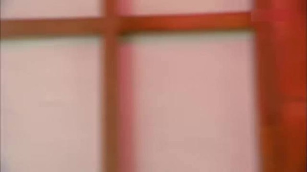 不想端茶小妹是真高手，几枪下去，鬼子有来无回