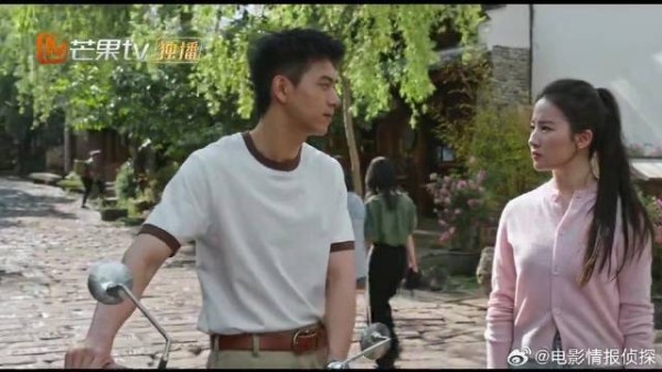 霸总姐姐担心妹妹 表面斗嘴，背地里身体不舒服却一言不发