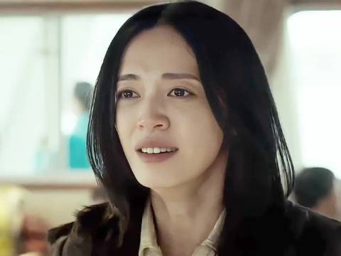 “女人在冰箱里面发现了已经冻成冰块的孩子，这一刻她该有多绝望… ”