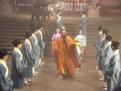 以前的古装仪态真的能让人相信他们是古人