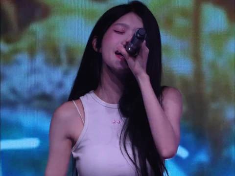 这姐姐唱歌的声音也太好听了