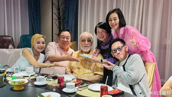TVB前知名女主持生日群星到贺，84岁卢海鹏、89岁余慕莲惊喜现身