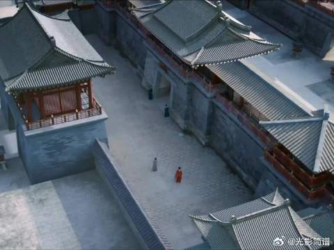 鹤唳华亭中师生情谊，老师平和安乐令人安慰