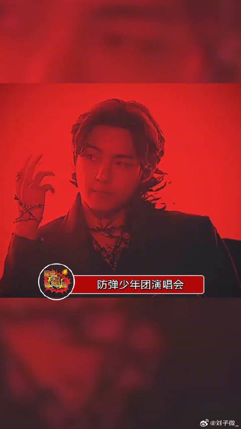 画了纹身的金泰亨,这个造型真的封神了,气场好强