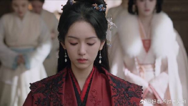 锦月如歌：肖珏为禾宴选婚服，如今却让她嫁别人，禾宴难以置信！