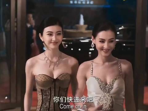 十多年前张柏芝与景甜同框,完美诠释“豪门姐妹花”