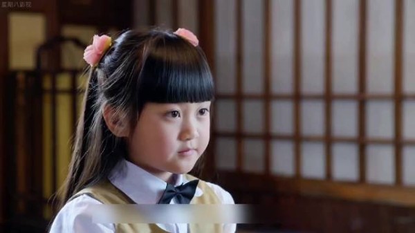 小女孩假意跟鬼子下棋，不仅赢了鬼子还成功替父亲报仇？