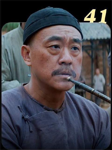 小麻雀刚一撅屁股，白嘉轩便心知肚明它朝哪儿嘘嘘！