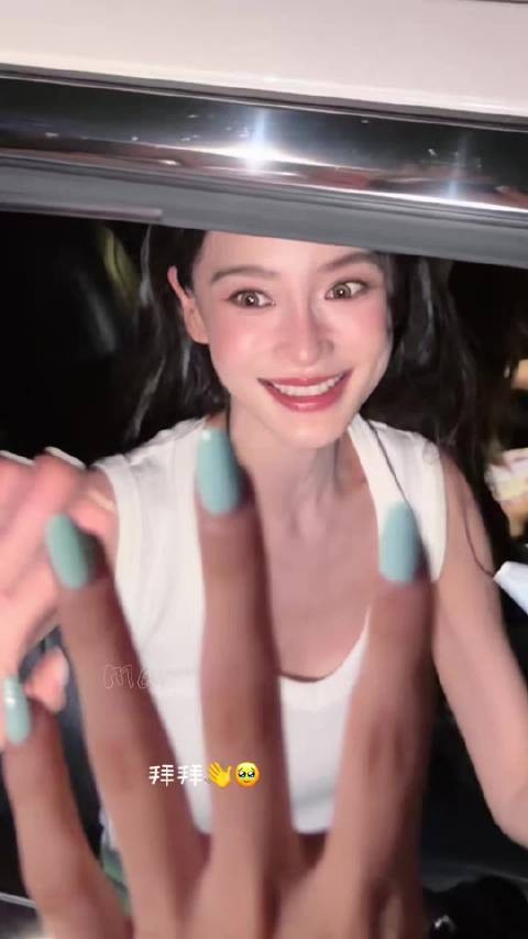 留几手评Angelababy复出,称其重回娱乐圈还差一脚