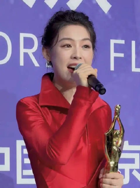 大众百花奖最佳新人陈丽君清唱越剧选段,国家一级演员的含金量还在上升