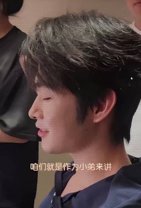田嘉瑞说花少伙伴没有矫情人，主动出力多照料