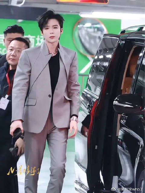 来自现实中燕子京的压迫感