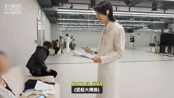 被vocal老师肯定夸奖说“声带闭合得很好”还比了双大拇指