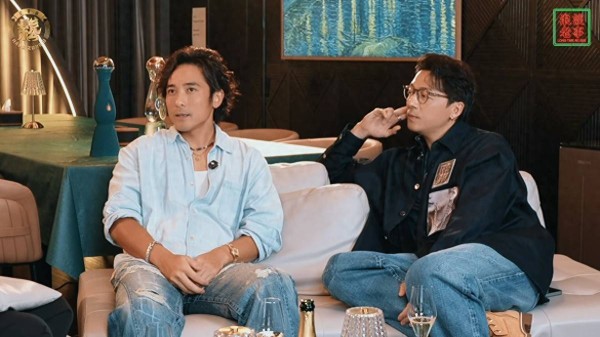 香港知名星二代罕谈父母离婚,如今还有心灵创伤,童年与父亲疏离