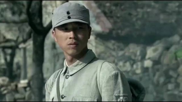 小伙被调到新部队，没想里边全是姑娘，天大的福气啊