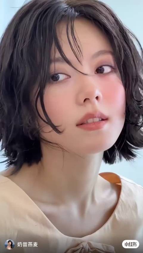 如果老张在场，他是不是得呲着个大牙盯着人傻笑