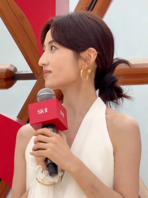 张子枫林允线下活动，运动瘦下来看起来好美！