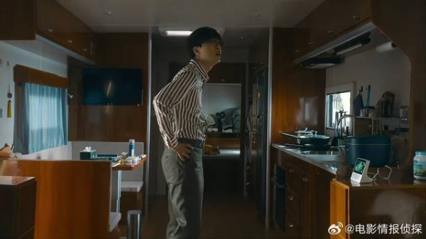 小伙头次见高级房车,怎料说话还讲究态度,真绝了!