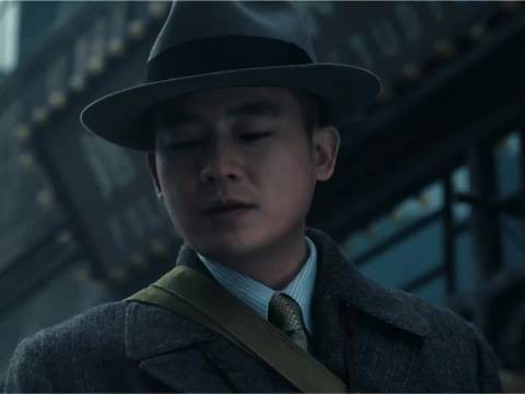 陈开来解决杜黄桥,临走时俩人还补了几枪,陈开来后悔自己没有抱抱金宝✘✘