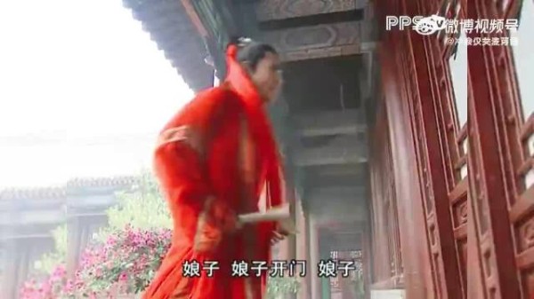 我也不想心软，可是他口喊娘子，一步一步跪上台阶啊