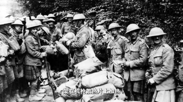 二战英军煮茶被虎式坦克端掉,反在坦克装炉子