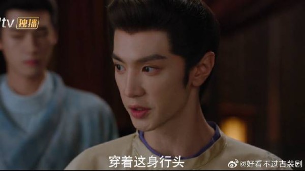 官员们白天道貌岸然,晚上却在欺辱女学子,英寡怒压他们游街