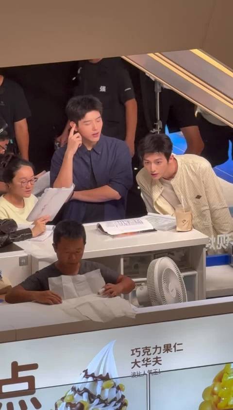 周海晏嘿嘿,和赖伟明嘿嘿