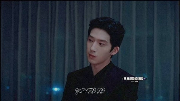 栾念斜眼盯前男友照顾桃桃，男鬼味回归