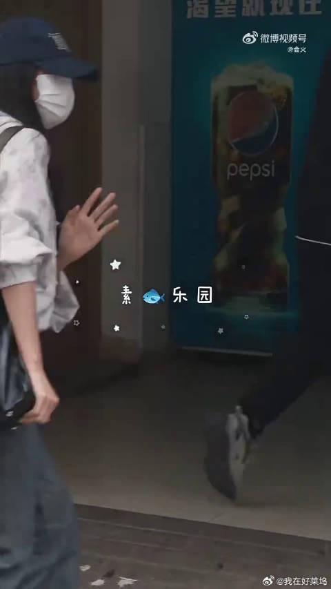 剧组前期筹备有条不紊，卢昱晓到场围读，期待这群演员共同呈现好这个故事