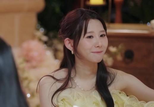 曹以恒完全盯盯怪来啦，我已经根本数不清了看凯怡多少次啦