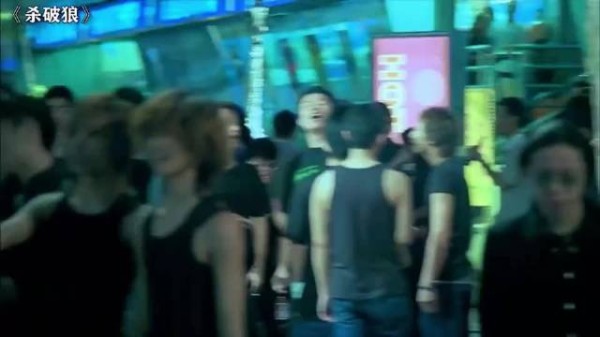 据说在这条街没人敢闹事