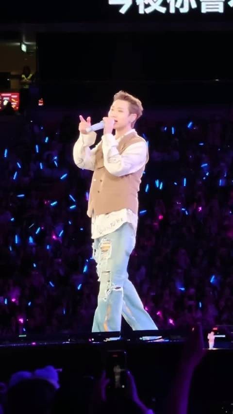 汪苏泷演唱会唱了黎明的《今夜你会不会来》，这是有合作吗，怎么这么惊喜啊