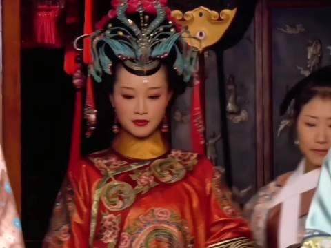 万万没想到在甄嬛传的女人堆里，除了玉娆，她竟然是最小的一个 ，演技