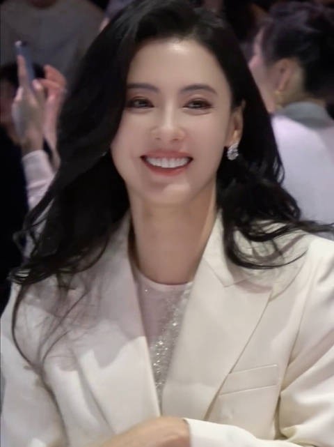 张柏芝原生脸长得实在的太好了,现在即便老了只需稍微做点医美就能立马美回来