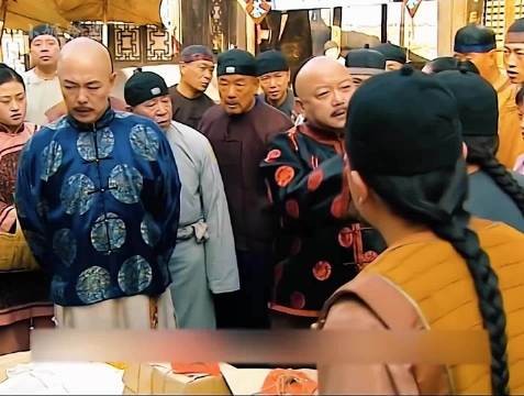 乾隆买点心忘带钱当场社死,看和珅如何极限救场