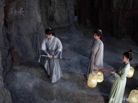 从今天起向李莲花学习，做情绪稳定的大人！（敬礼）
